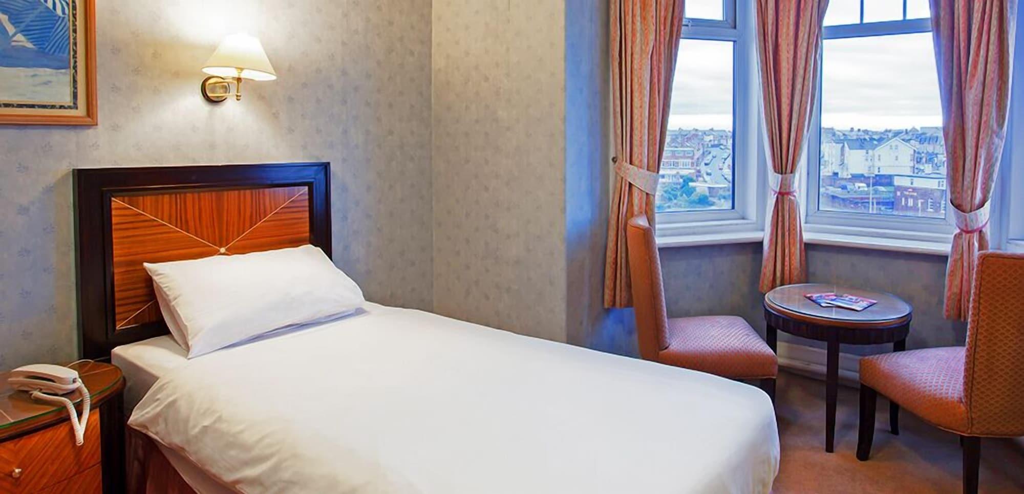 בלקפול The Savoy Hotel (Adults Only) מראה חיצוני תמונה