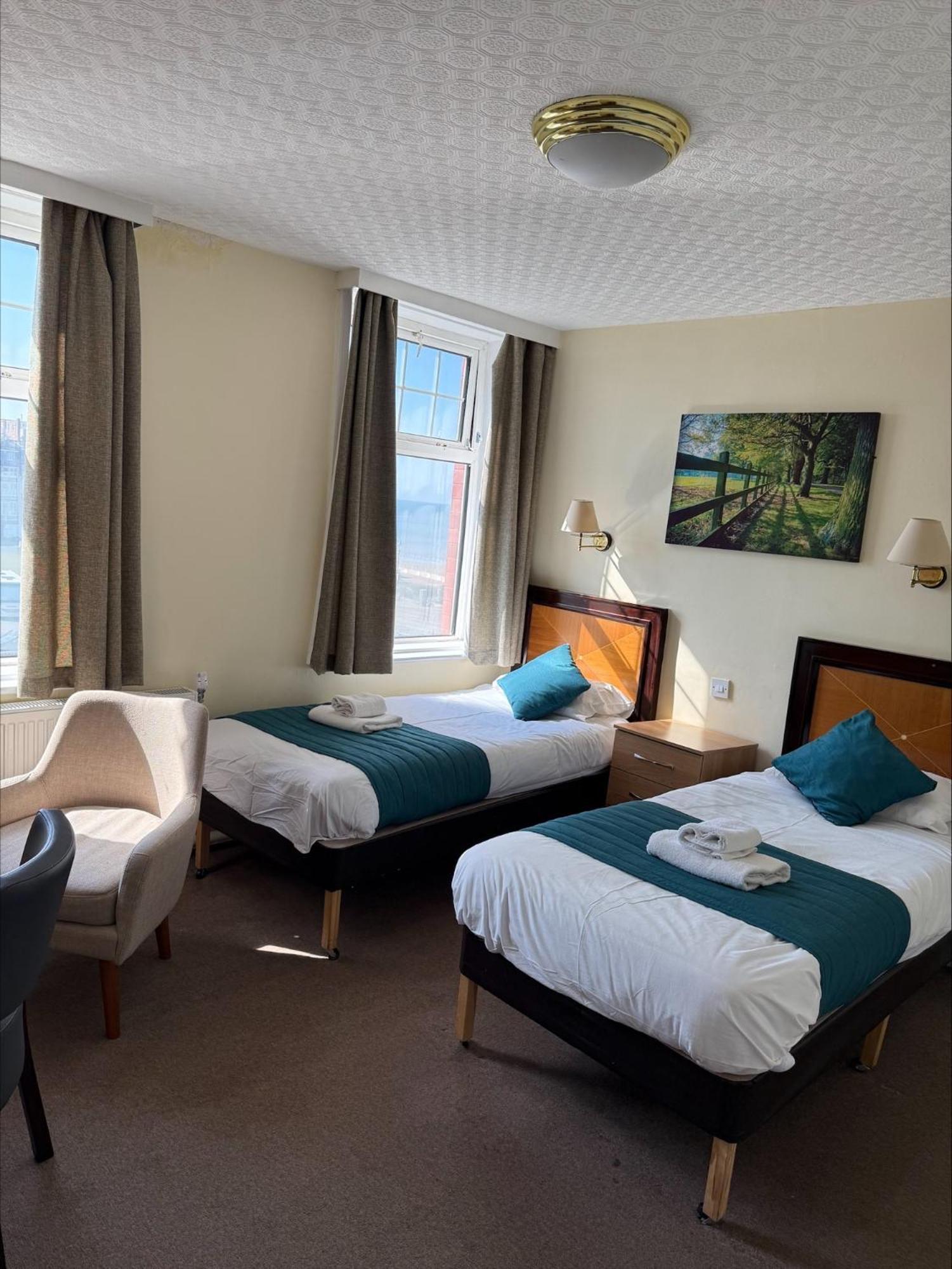 בלקפול The Savoy Hotel (Adults Only) מראה חיצוני תמונה